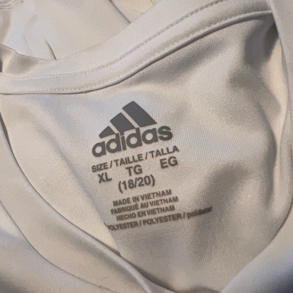 Adidas Tshirt - Picture 3 of 3
